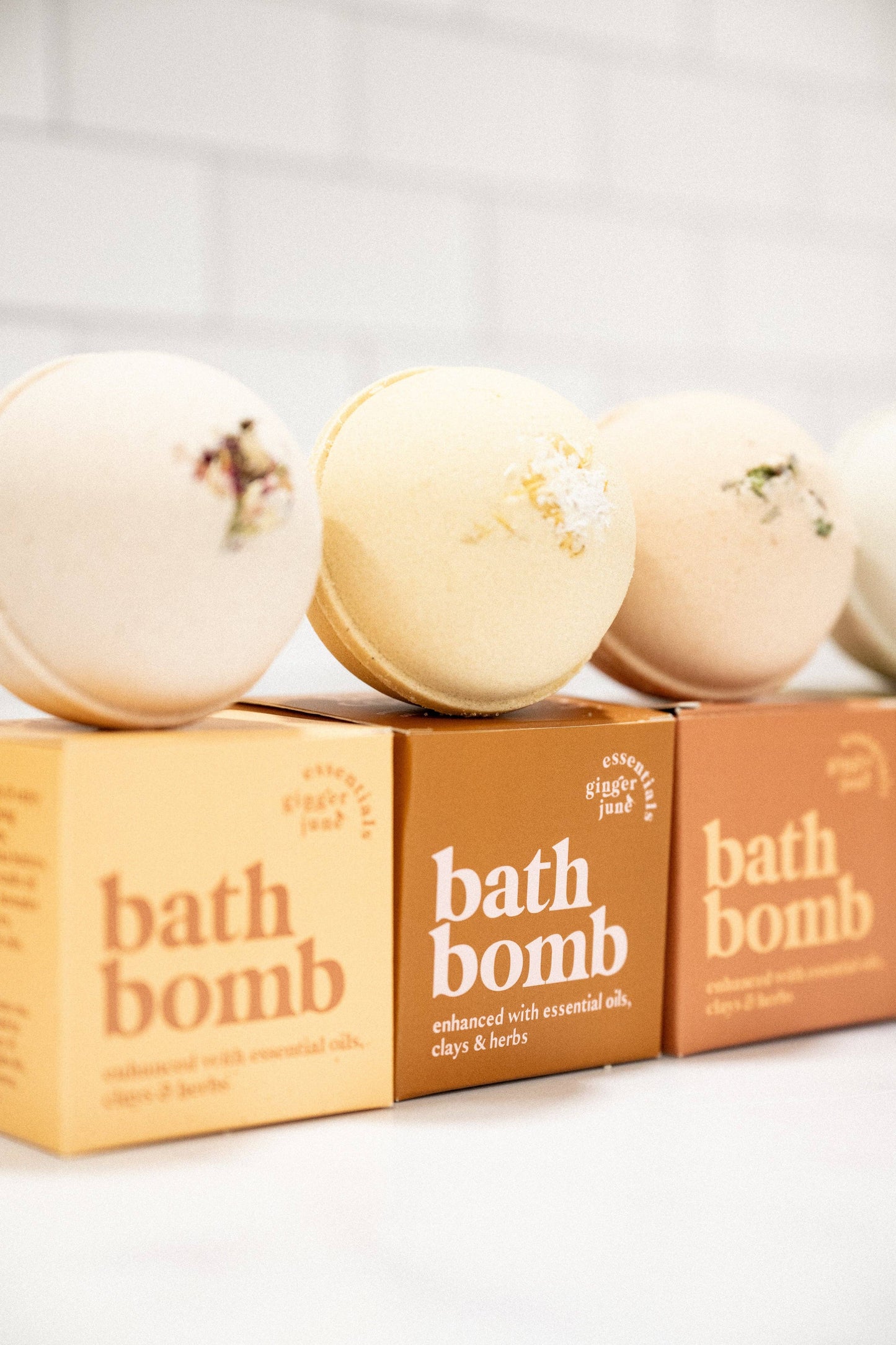 Ginger June | LIME & COCONUT | 100% BOTANICAL BATH BOMB